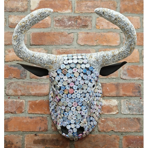 1030 - Novelty paper sculpture of a bulls head