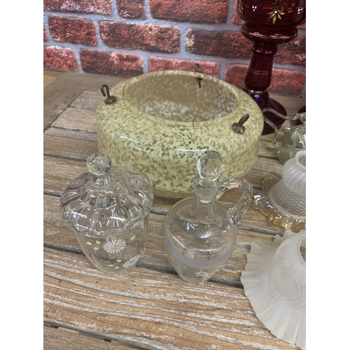 9 - Mixed assortment of vintage glass to include Art Deco fly catcher lightshades, hand painted glasses ... 