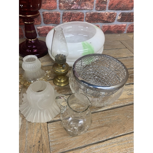 9 - Mixed assortment of vintage glass to include Art Deco fly catcher lightshades, hand painted glasses ... 