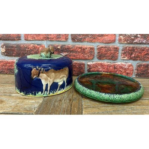 447 - Victorian lidded blue and green majolica cheese dish with cow top finial