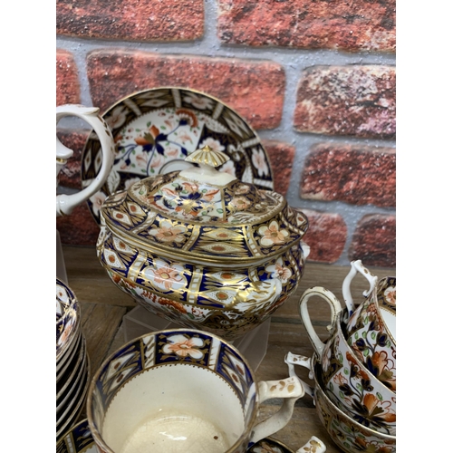 432 - Antique 19th century hand painted Royal Derby Imari tea service to include tea pot, cups and saucers