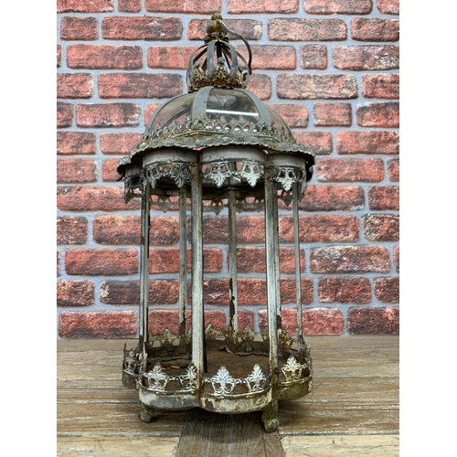 1401 - Vintage metal hanging garden lantern, H 65cm