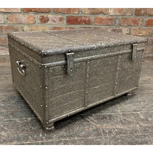 189 - 19th Century rare Rajasthan Indian Solid Silver treasure chest/casket, massive rectangular form with... 