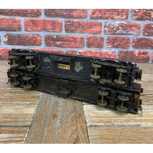 592 - Bassett Lowke 'O' gauge 1948-1950 LMS 1063 locomotive train with two additional 'O' gauge Exley carr... 