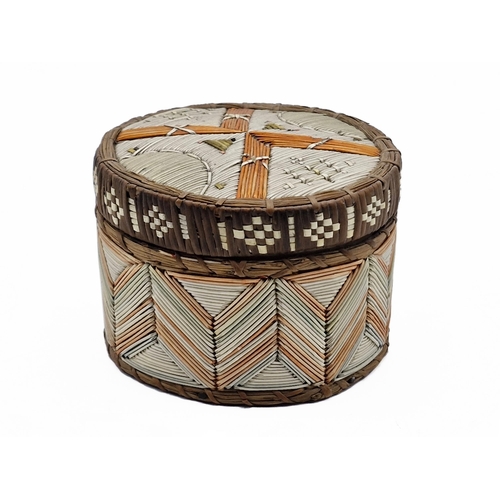 241 - Early 20th century Mi’kmaq Native Indian birch bark and porcupine quill box, H 8cm x D 11cm