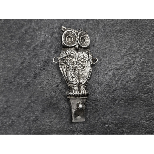 180 - Bijouterie silver - snooker chalk holder, owl whistle and butter knife (3)