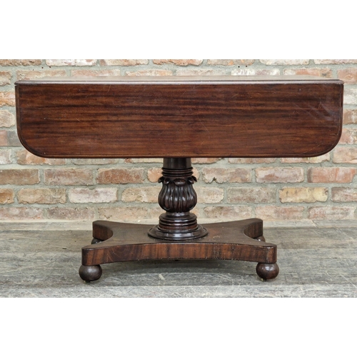 1303 - 19th century mahogany Pembroke table with turned baluster column, raised on a quadruped base, H 71cm... 