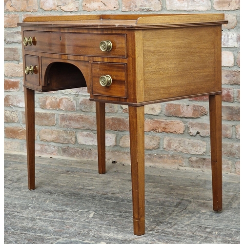 1348 - 19th century mahogany bow front dressing table with three drawers and raised back, H 79cm x W 84cm x... 