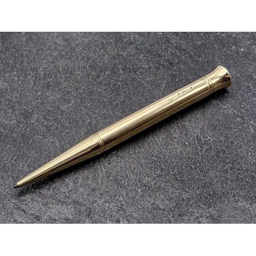 107 - 1930s 9ct pencil 'The Mascot', maker E Baker & Sons, Birmingham 1935, 10cm long, 10.6g