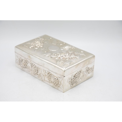 202 - Superior quality Chinese silver jewellery casket by Sing Fat (Canton circa 1900), cast with chrysant... 