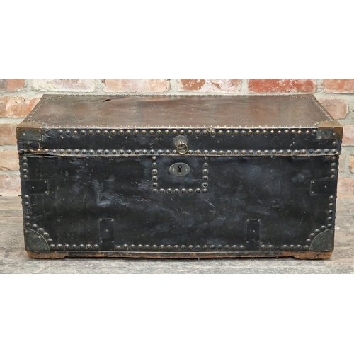 1365 - Good quality 19th century brass mounted studded leather trunk with twin carry handles, H 38cm x W 85... 