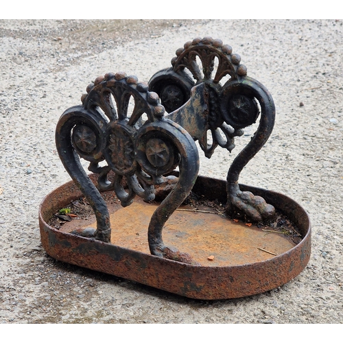 1053 - 19th century cast iron boot scraper with pierced detail and lions paw feet, H 29cm x W 41cm x D 27cm