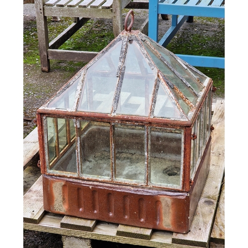 1081 - Good quality Victorian painted iron garden cloche together with an associated salt glazed sink, H 50... 