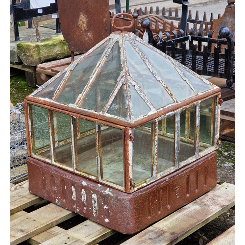 1081 - Good quality Victorian painted iron garden cloche together with an associated salt glazed sink, H 50... 