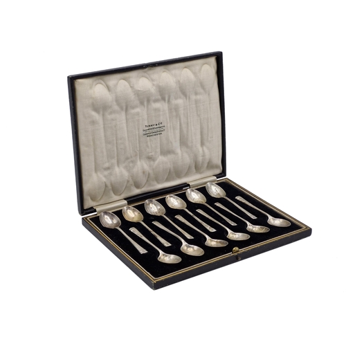 225 - Cased set of twelve silver faceted teaspoons, maker Charles S Green, Sheffield 1927, 4.5oz approx