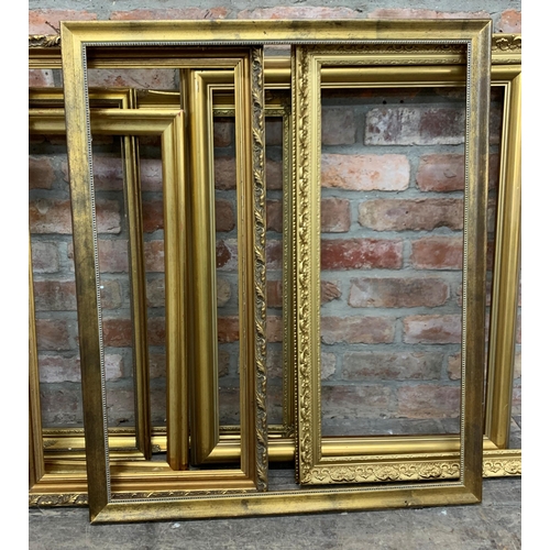 1523 - Quantity of gold gilt picture frames, largest 86cm x 73cm (7)