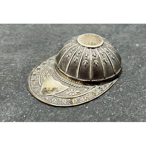 168 - Novelty silver jockey helmet caddy spoon, maker Atkin Brothers, Sheffield 1954, 5.5cm long, .5oz app... 