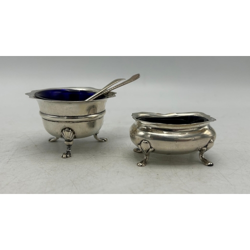 221 - Mixed silver cruet items - three mustards, two salts with blue glass liners and two spoons, to inclu... 