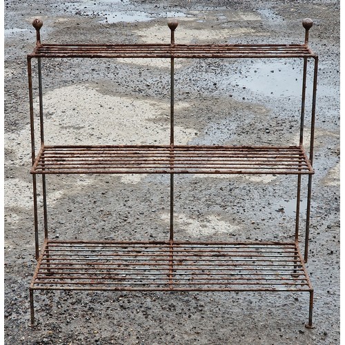 1115 - Vintage metal three tiered plant stand