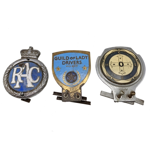 1599 - Quantity of vintage car badges to include Guild Of Lady Drivers and R.A.C examples (3)