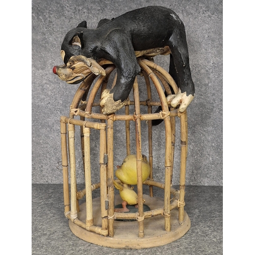 531 - Vintage 1964 Universal Studios Looney Toons Tweety bird and Silvester cat display, H 60cm