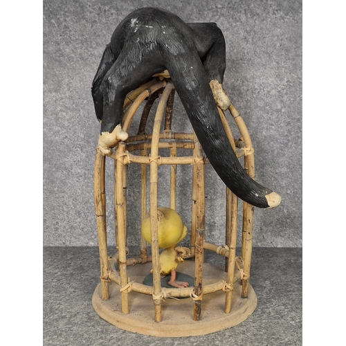 531 - Vintage 1964 Universal Studios Looney Toons Tweety bird and Silvester cat display, H 60cm