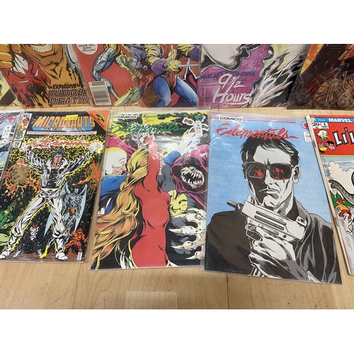 497 - COMICS: A large collection of around 300 comics to include DC Comics, Dark Horse, Comico & Valiant e... 