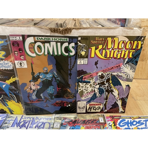 498 - COMICS: A large collection of around 300 comics to include Marvel and Dark Horse Comics, featuring M... 