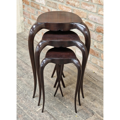 1247 - Christopher Guy - Contemporary nest of tables raised on cabriole legs, largest H 70.5cm x W 50cm x D... 