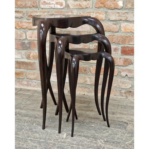 1247 - Christopher Guy - Contemporary nest of tables raised on cabriole legs, largest H 70.5cm x W 50cm x D... 