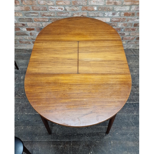 1250 - Hans Olsen for Frem Rojle - Vintage Mid-Century teak roundette extending dining table, H 73.5cm x W ... 