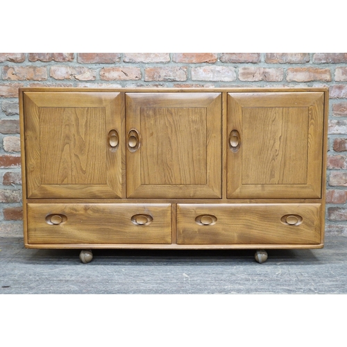 1260 - Vintage 1970s Ercol light elm Windsor Model 468 Sideboard, H 76cm x W 129cm x D 44cm