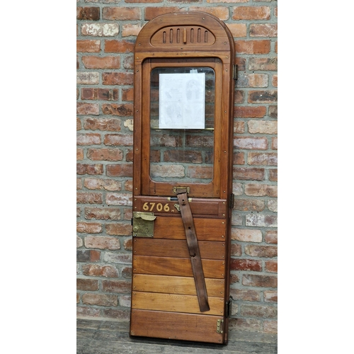 1172 - A good quality vintage railway carriage door with brass lock and handle, inscribed 'Live in MetroLan... 