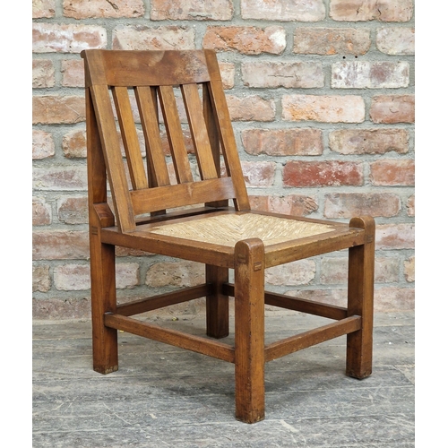 1212 - Good quality Arts and Crafts oak chair in the manner of Ernest Gimson with exposed joints and drop i... 