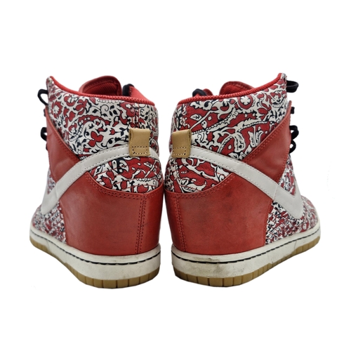 102 - Nike Dunk 'Sky High X Liberty Of London' red and white floral sneakers, size 7, with original box