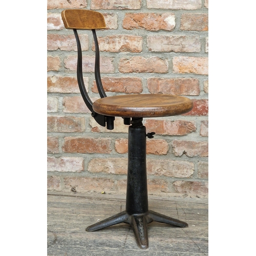 1227 - Early 20th Century cast iron Singer swivel chair with adjustable height, H 79cm