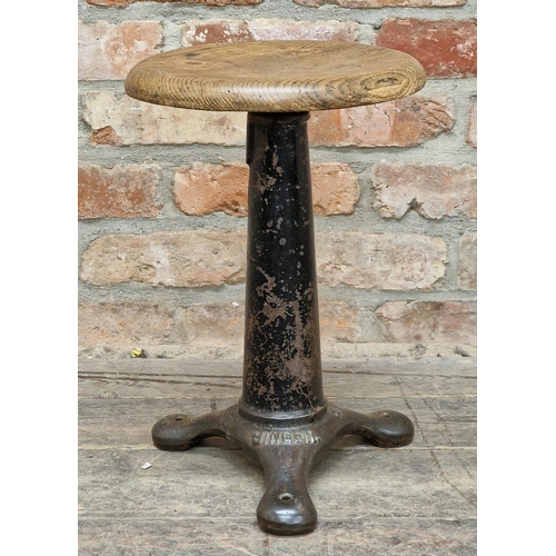 1228 - Early 20th Century cast iron Singer adjustable stool, H 44cm