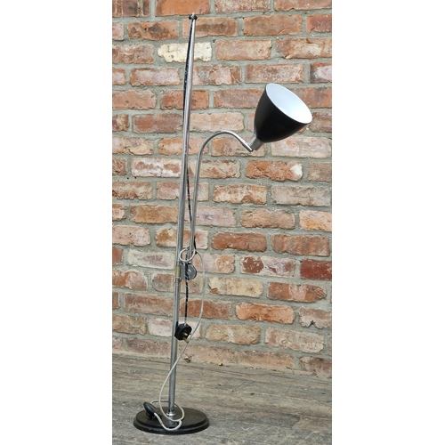 1139 - Vintage chrome adjustable floor lamp, H 125cm