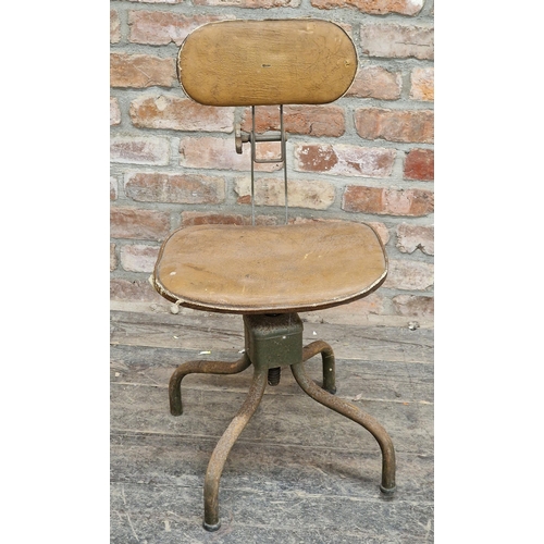 1316 - Vintage retro industrial swivel chair, H 77cm