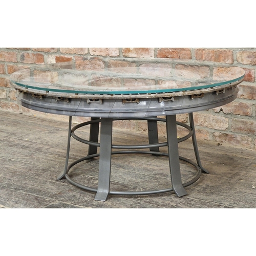 1320 - Rolls Royce Olympus Turbine Stator Disc Coffee Table with glass top, H 48cm x 102cm diameter