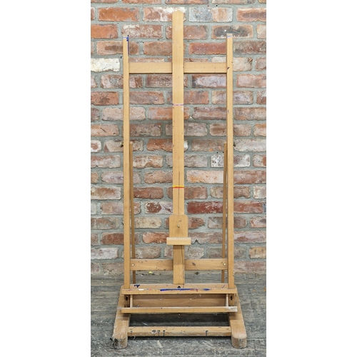 1321 - Large vintage folding table easel, H 150cm