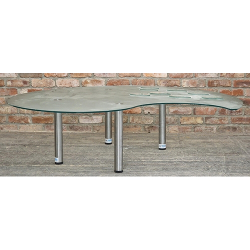 1330 - Vetreria Romagna - Contemporary chrome and frosted glass coffee table in the form of an artists pale... 