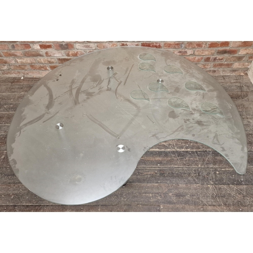 1330 - Vetreria Romagna - Contemporary chrome and frosted glass coffee table in the form of an artists pale... 