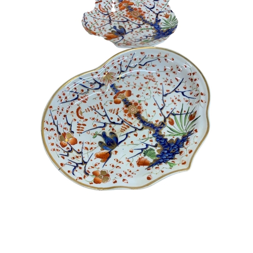 362 - Crown Derby 1820's 'Two Quails' pattern dessert service, 20 pieces, to include 3 scallop shaped dish... 