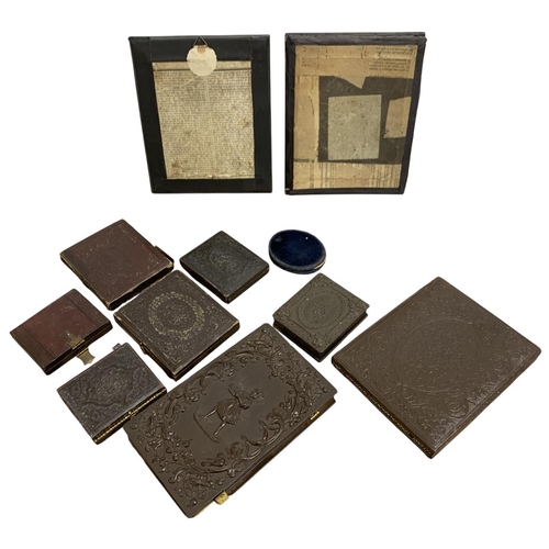 171 - Collection of Victorian portrait daguerreotype photographs to include leather, velvet and carved bak... 