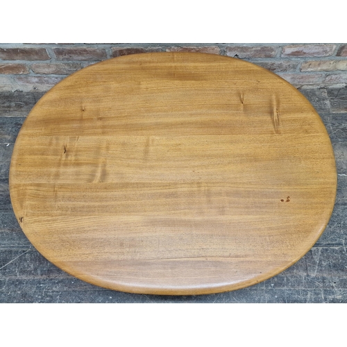 1324 - Vintage Ercol light elm oval coffee table, H 43cm x W 100cm x D 83cm