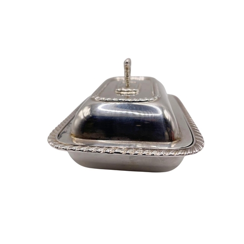 120 - Good novelty miniature silver entree dish, in the Regency manner, gadrooned rim and handle, maker J ... 