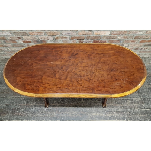 1413 - 20th century Italian mahogany and walnut oval table with pull out end drawers, H