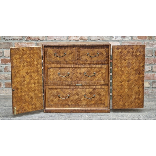 1416 - Good quality Japanese Meiji period parquetry table cabinet twin doors with brass strapwork enclosing... 