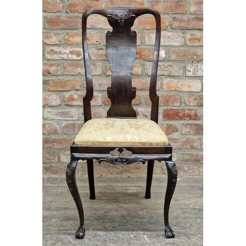 1424 - Exceptional early Irish Queen Anne dining chair with splat back and drop in seat, raised on claw and... 